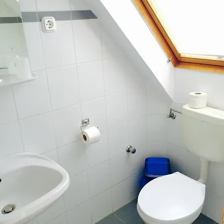 Szabadi 3*