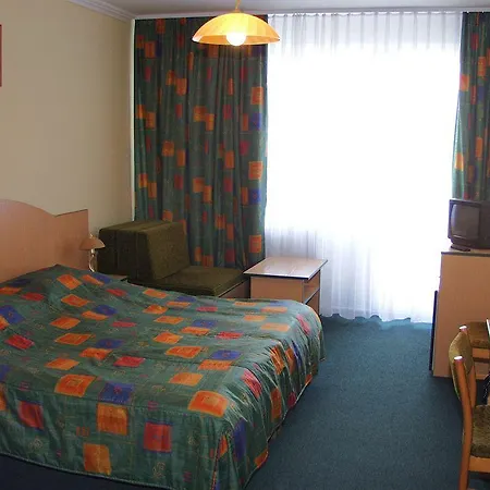 Hotel Szabadi 3*