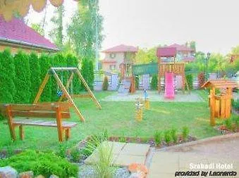 Szabadi 3*