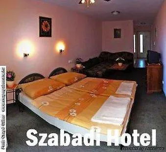 Szabadi Hotel 3*