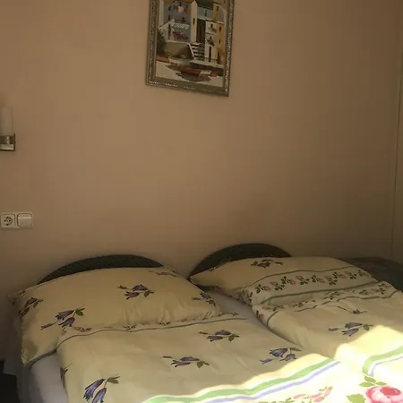 Szabadi 3*